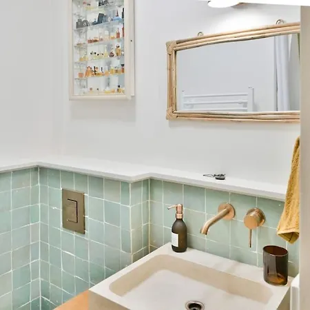 Studio Cache, Canal Saint-martin Apartment Paris