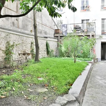 Apartment Studio Cache, Canal Saint-martin *